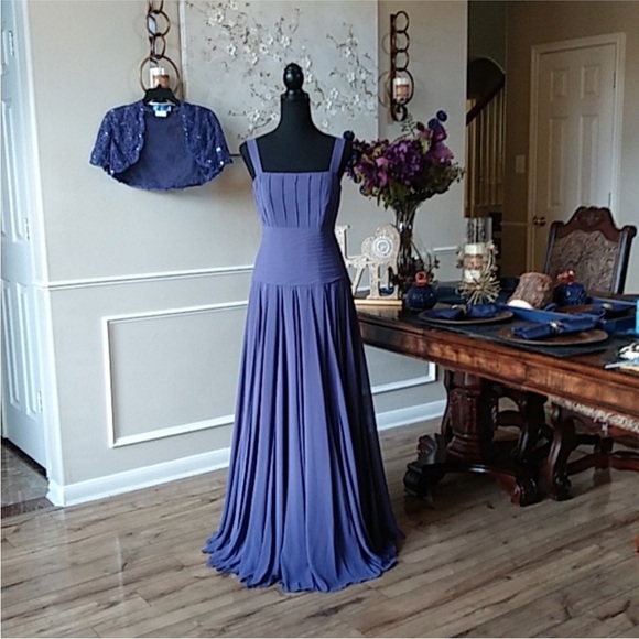 Jade By Jasmine JD3318A Formal Floor-length Gown. Size 6 - Picture 3 of 12